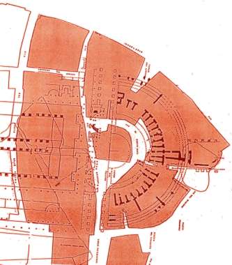 Los restos del teatro pompeyo, en el interior de las edificaciones.